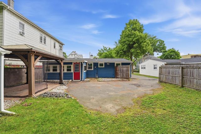 165 Hampden St, Springfield, MA 01151