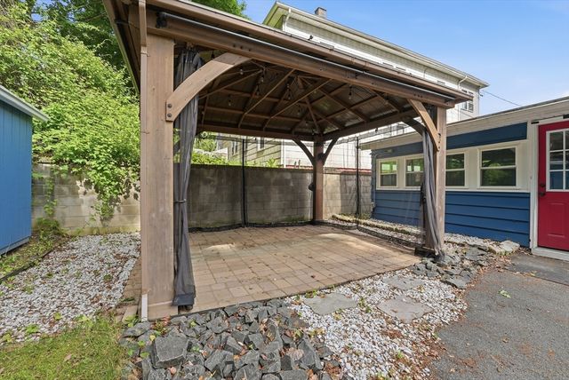 165 Hampden St, Springfield, MA 01151