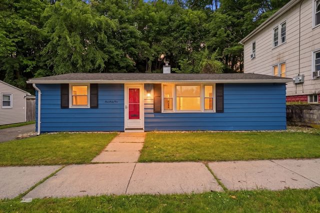 165 Hampden St, Springfield, MA 01151