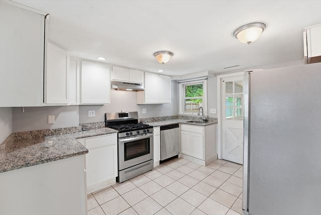 165 Hampden St, Springfield, MA 01151