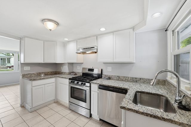165 Hampden St, Springfield, MA 01151
