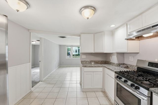 165 Hampden St, Springfield, MA 01151