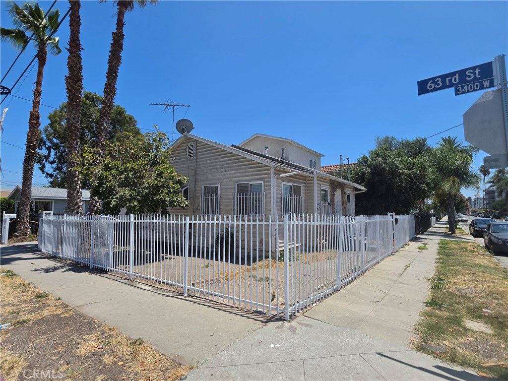 6302 Brynhurst, Los Angeles, CA 90043