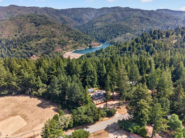 23889 Summit Road, Los Gatos, CA 95033