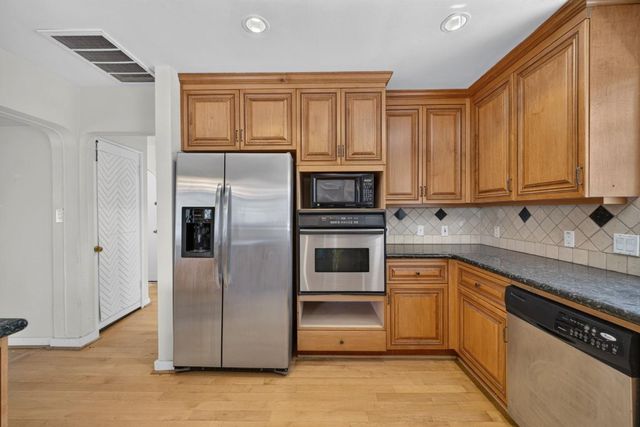23889 Summit Road, Los Gatos, CA 95033