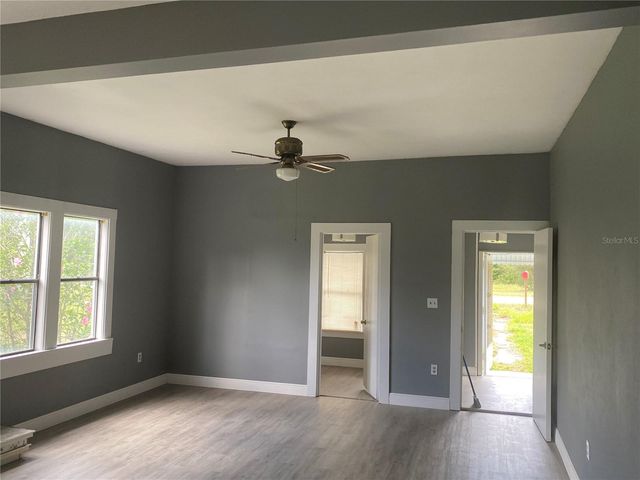 431 S MIAMI STREET, Lake Wales, FL 33853