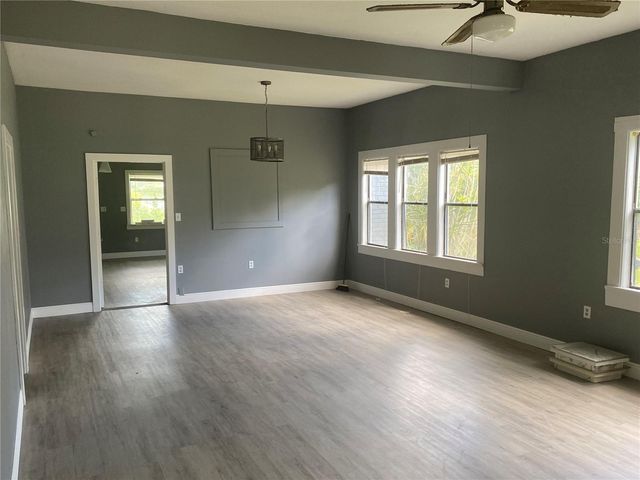 431 S MIAMI STREET, Lake Wales, FL 33853