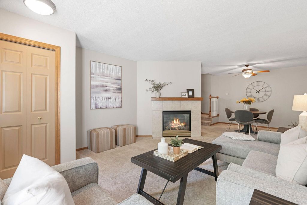 7861 Autumn Ridge Avenue, Chanhassen, MN 55317