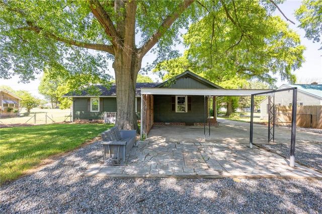 3871 Furr Avenue, Powder Springs, GA 30127