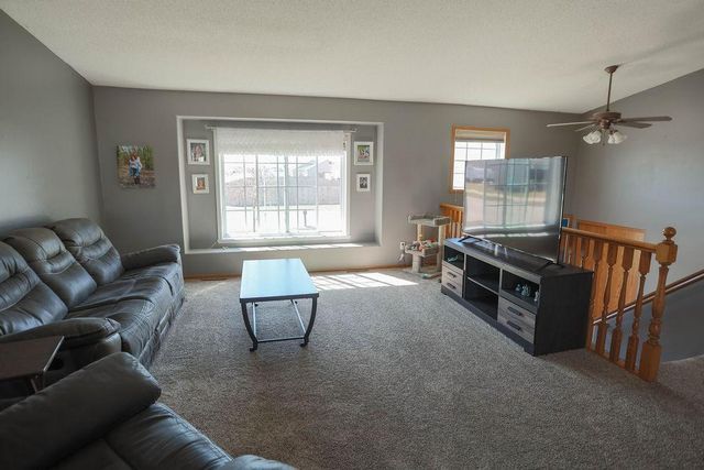 2111 61st Avenue S, Fargo, ND 58104