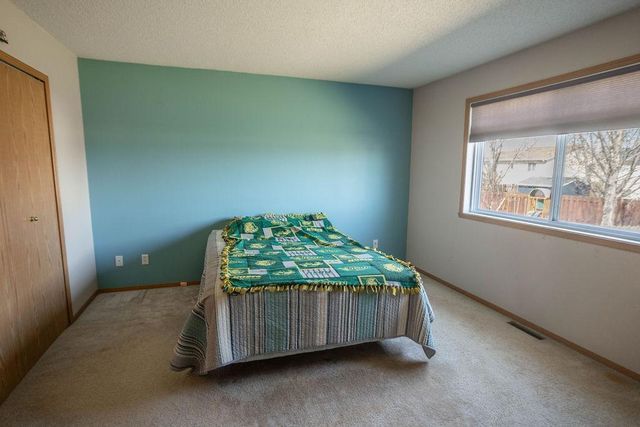 2111 61st Avenue S, Fargo, ND 58104