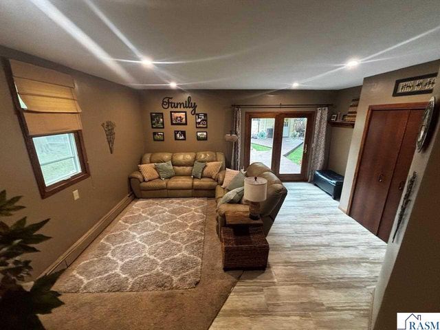 210 N 3rd Street, St. Peter, MN 56082