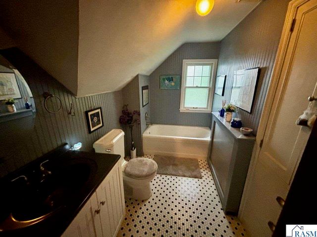 210 N 3rd Street, St. Peter, MN 56082