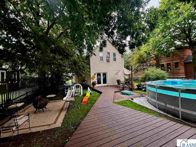210 N 3rd Street, St. Peter, MN 56082