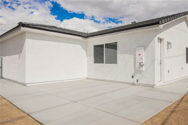 581 Valiant Avenue, Pahrump, NV 89060