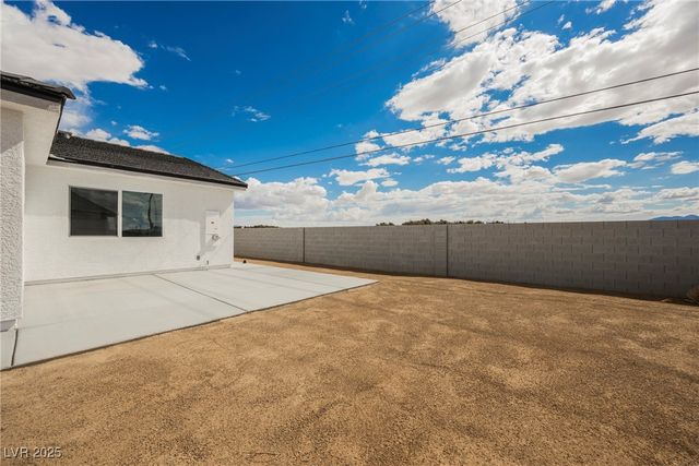 581 Valiant Avenue, Pahrump, NV 89060