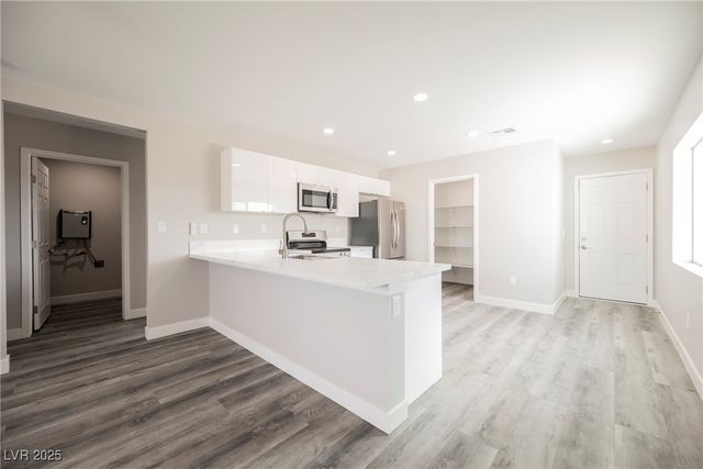 581 Valiant Avenue, Pahrump, NV 89060