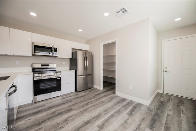 581 Valiant Avenue, Pahrump, NV 89060