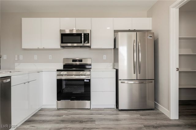 581 Valiant Avenue, Pahrump, NV 89060