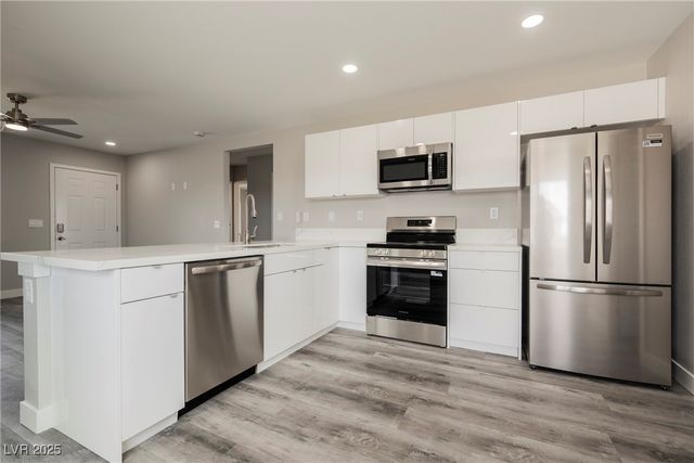 581 Valiant Avenue, Pahrump, NV 89060