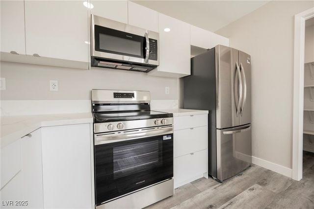 581 Valiant Avenue, Pahrump, NV 89060