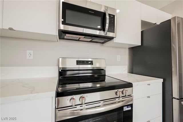 581 Valiant Avenue, Pahrump, NV 89060