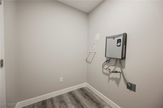 581 Valiant Avenue, Pahrump, NV 89060