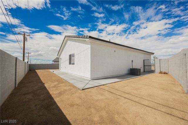 581 Valiant Avenue, Pahrump, NV 89060