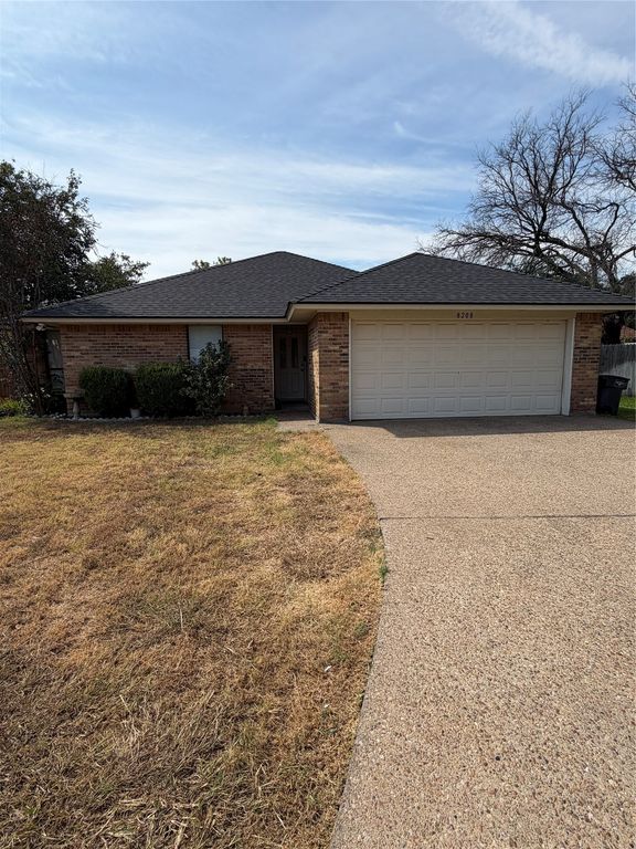 8208 Alsace Court, Fort Worth, TX 76134 — photo 2
