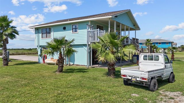 540 Bayou Avenue, Anahuac, TX 77514