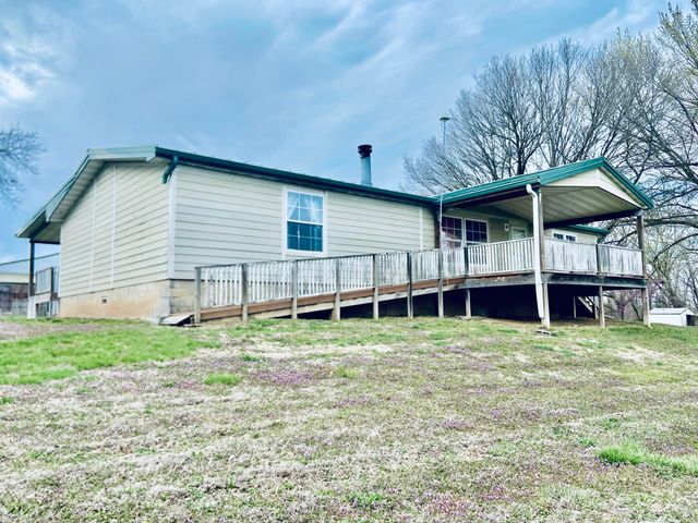 11 S Dade 203, Everton, MO 65646