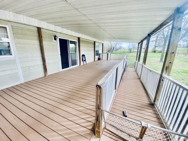 11 S Dade 203, Everton, MO 65646