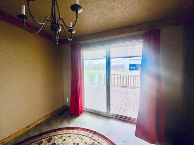 11 S Dade 203, Everton, MO 65646