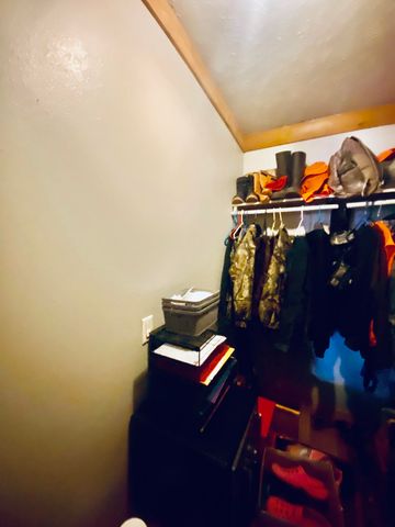 11 S Dade 203, Everton, MO 65646