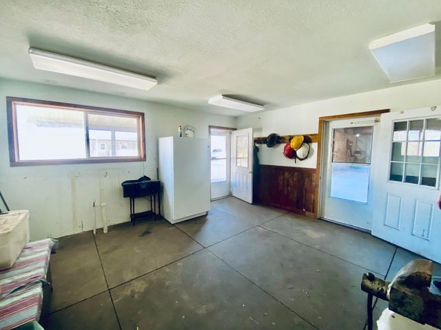 11 S Dade 203, Everton, MO 65646