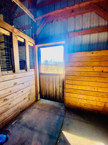 11 S Dade 203, Everton, MO 65646