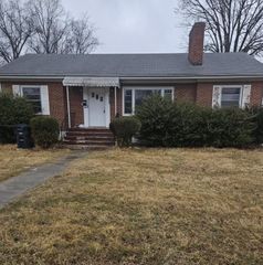 2738 Cedarhurst AVE, Roanoke, VA 24012