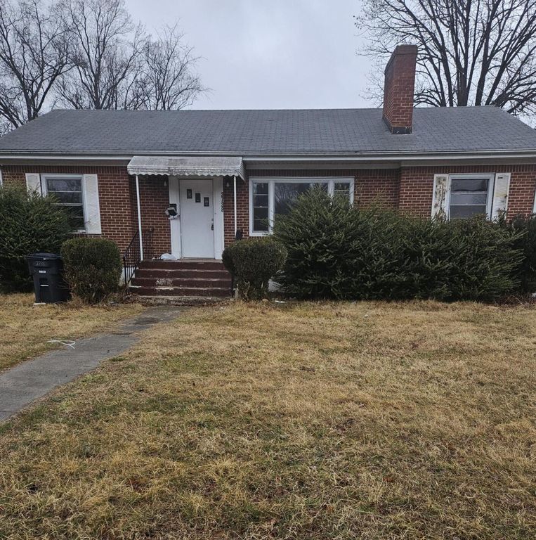 2738 Cedarhurst AVE, Roanoke, VA 24012