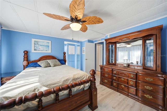 195 S FIJI CIRCLE, Englewood, FL 34223