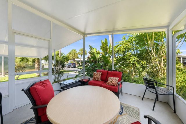 195 S FIJI CIRCLE, Englewood, FL 34223