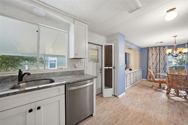 195 S FIJI CIRCLE, Englewood, FL 34223