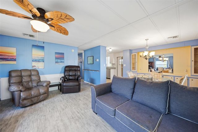 195 S FIJI CIRCLE, Englewood, FL 34223