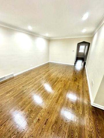 8434 S Luella Avenue, Chicago, IL 60617