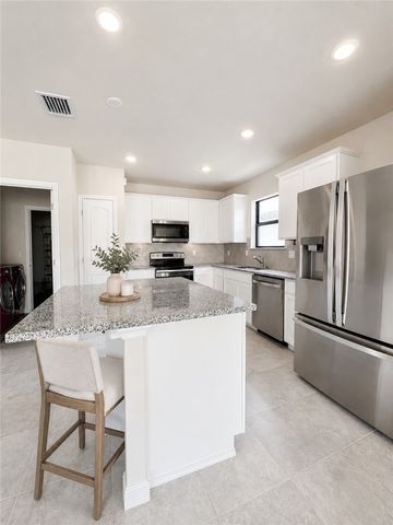 5212 Jasper Square, Vero Beach, FL 32967