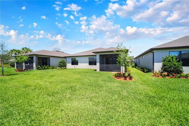 5212 Jasper Square, Vero Beach, FL 32967