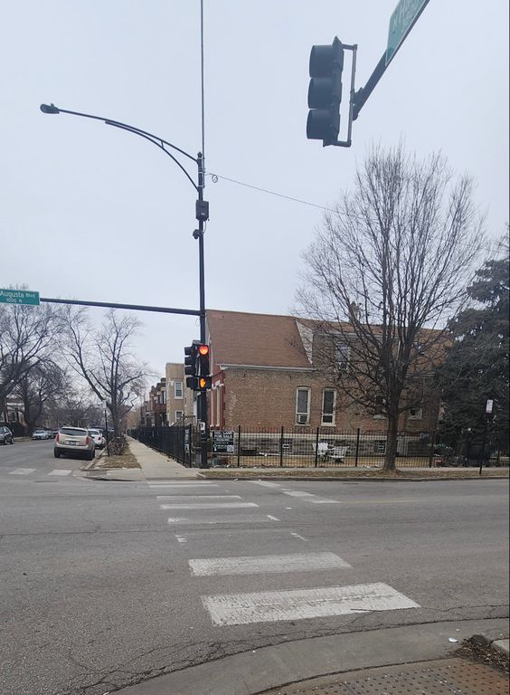 1001 N Hamlin Avenue, Chicago, IL 60651