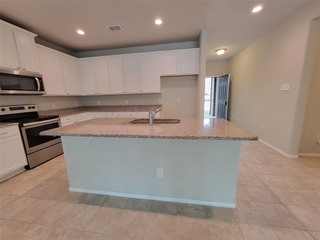 4725 Redbud Drive, Denton, TX 76208
