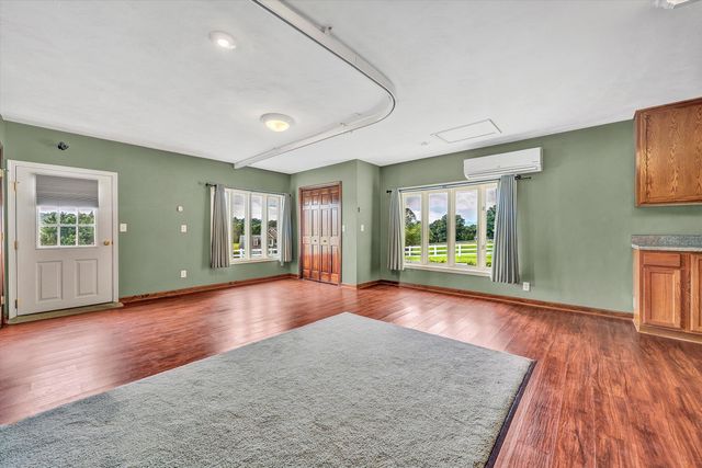 270 Parkside LN, Rocky Mount, VA 24151