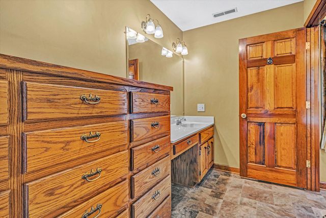 270 Parkside LN, Rocky Mount, VA 24151