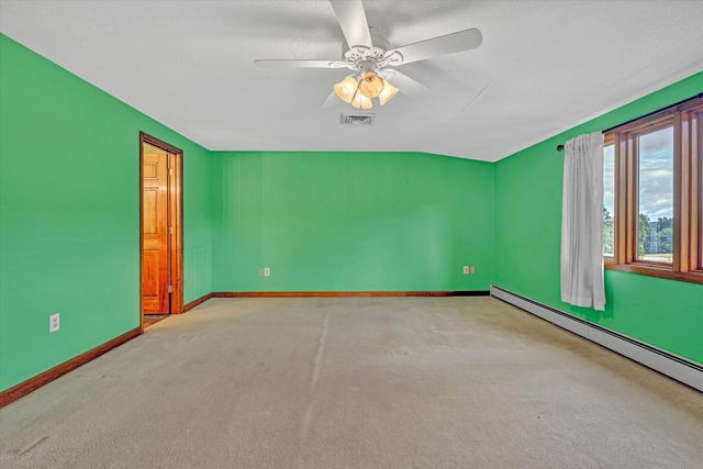 270 Parkside LN, Rocky Mount, VA 24151